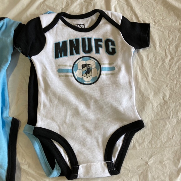 Minnesota United FC Licensed Baby Onsie 3-Pack NWT - Picture 2 of 3